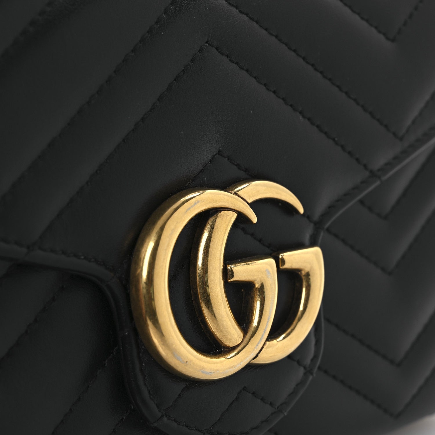 Calfskin Matelasse GG Marmont Chain Wallet Black