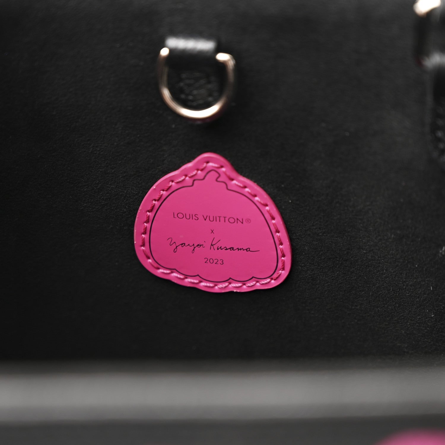 LV X YK Empreinte Monogram Giant Onthego MM Black Fuchsia