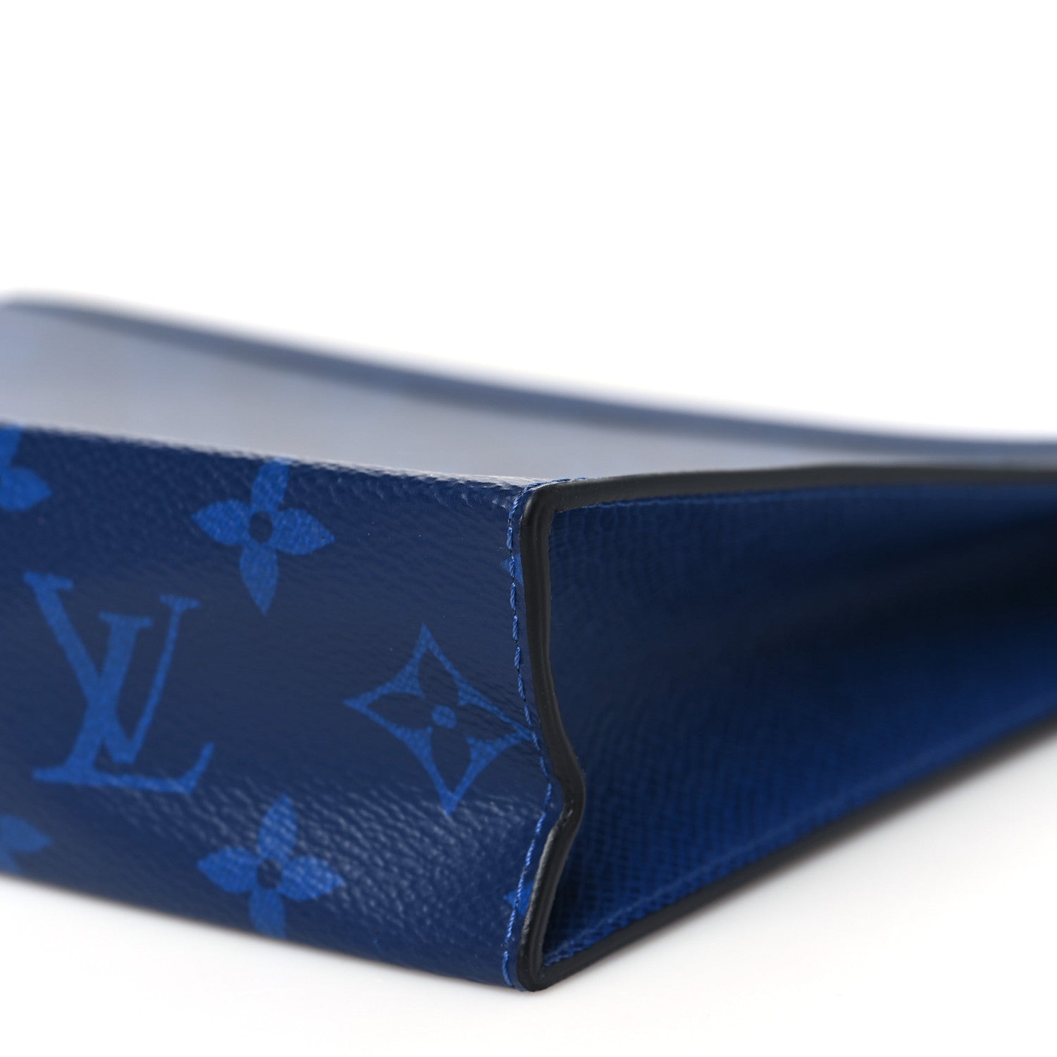 Monogram Eclipse Pochette Voyage MM Pacific Blue