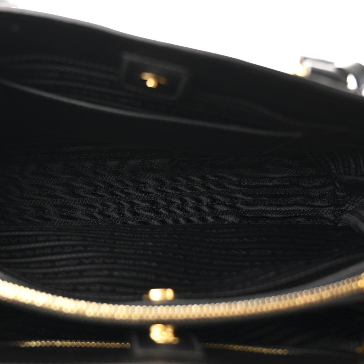 Saffiano Lux Medium Tote Black