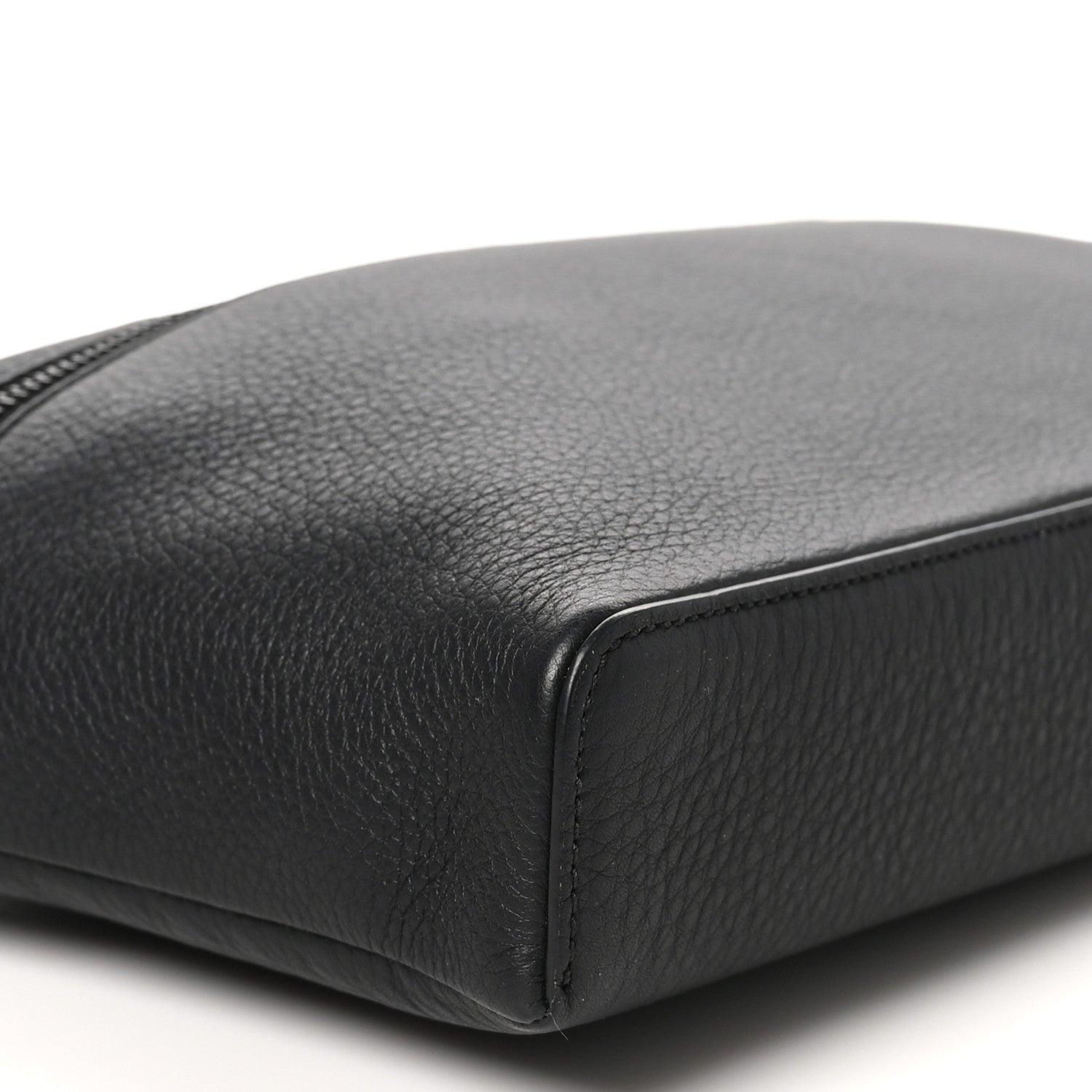 Grained Calfskin Extra Pocket Pouch L29 Black