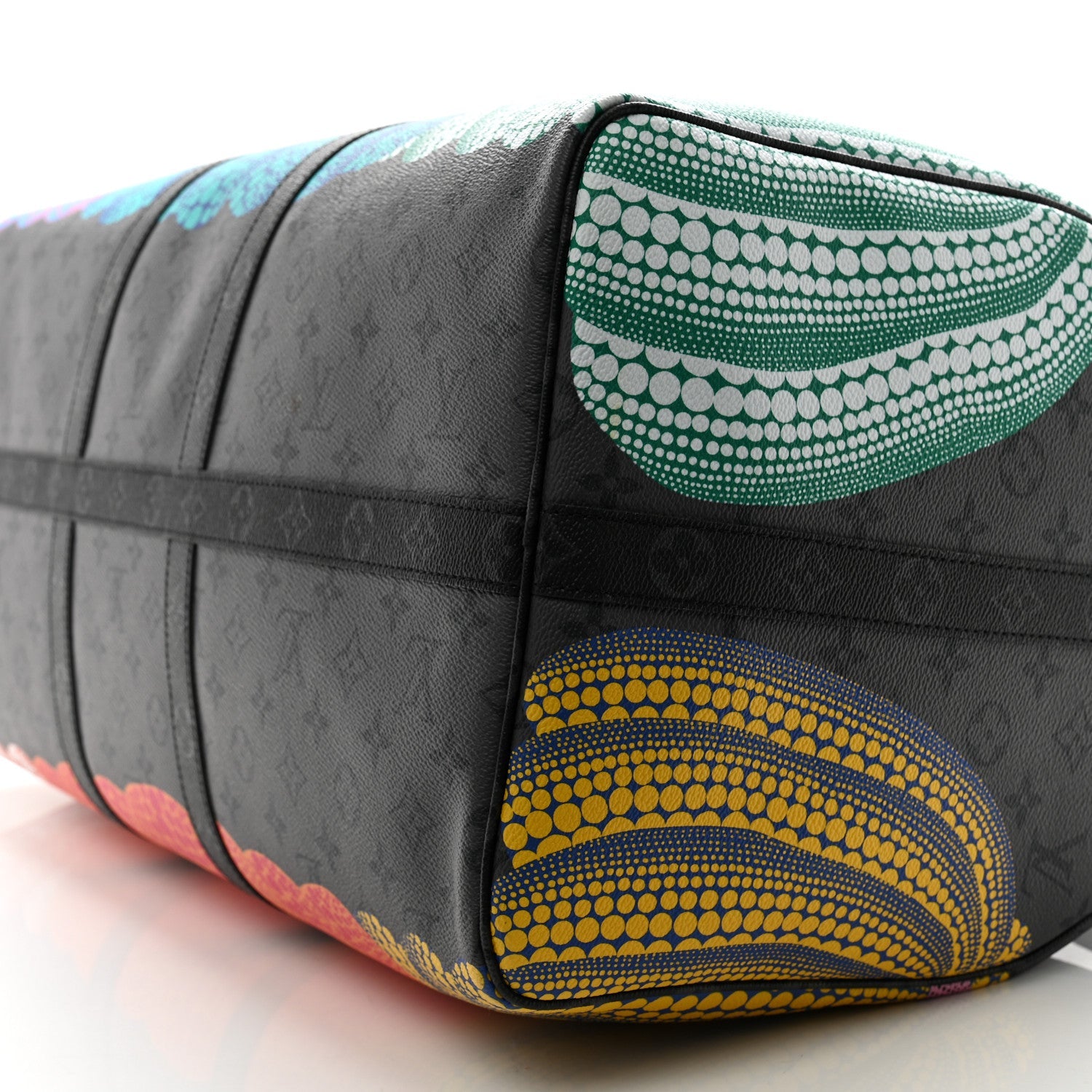 LV X YK Monogram Eclipse Reverse Pumpkin Keepall Bandouliere 55 Multicolor