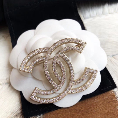 CC Brooch 156132