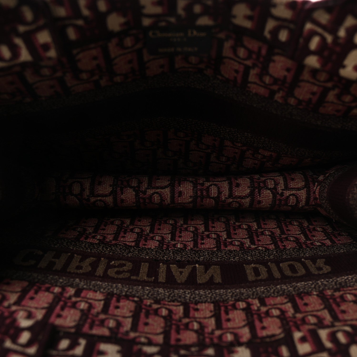 Oblique Medium Book Tote Burgundy Multicolor