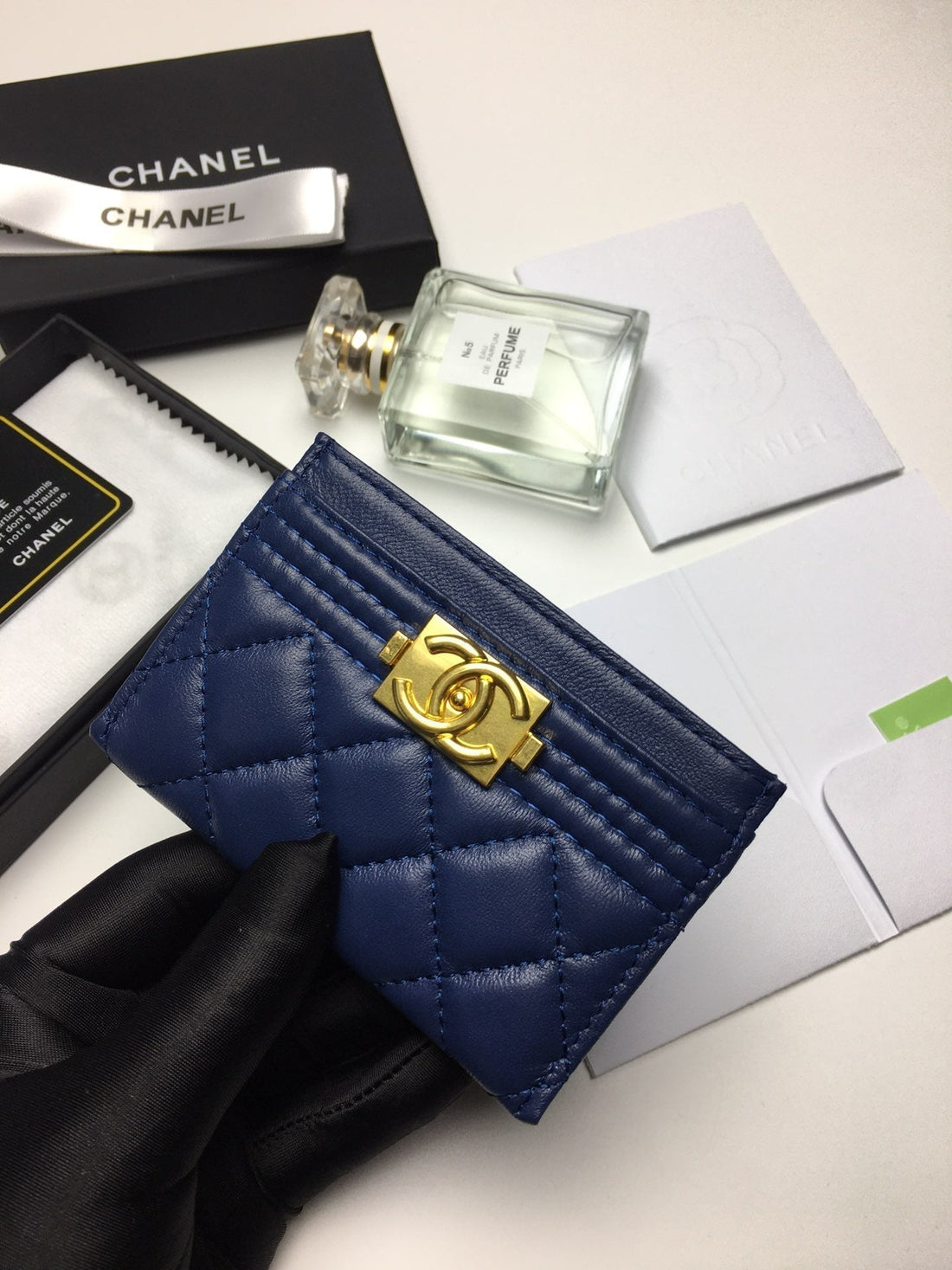 CC BOY CARD HOLDER 11.2 NAVY CALFSKIN GOLD ICON
