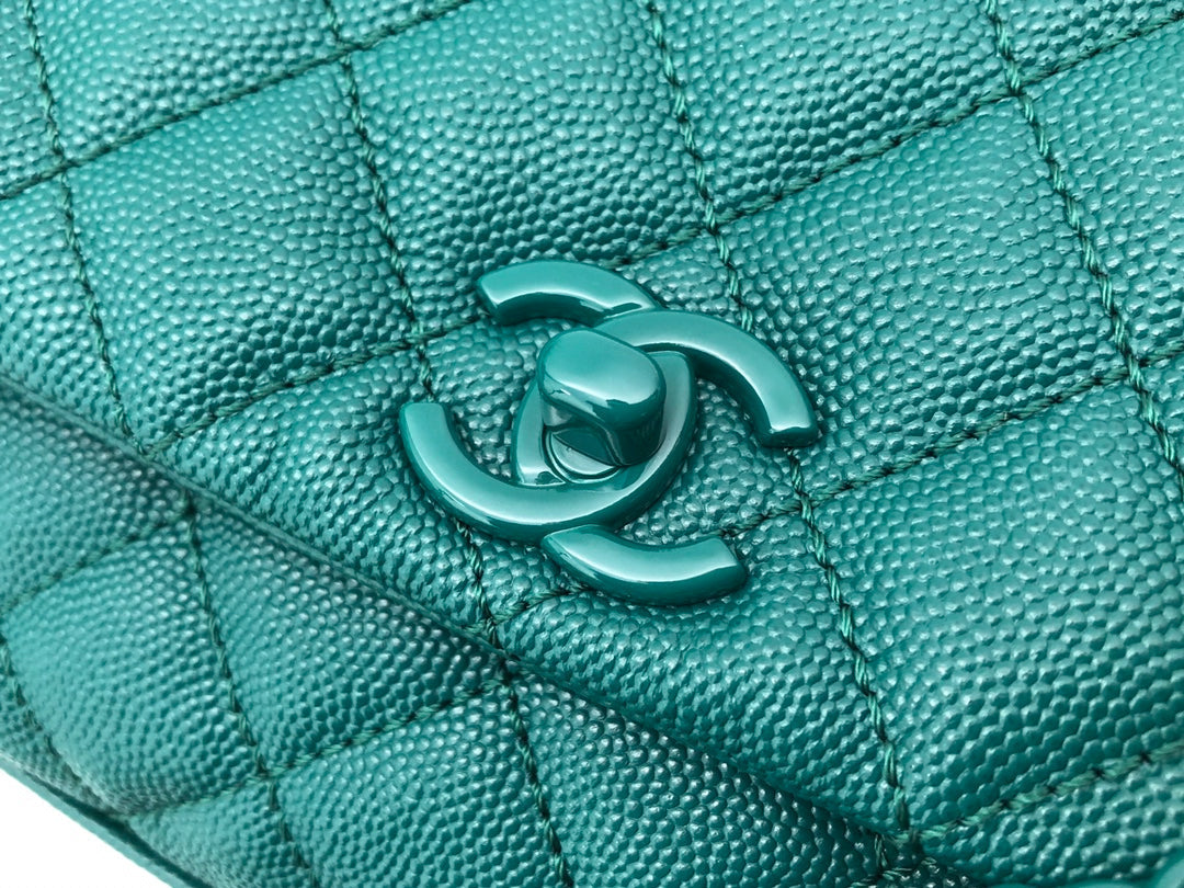 CC Coco Hanle Mini 19cm Emerald Green Grained Calfskin Gold Hardware