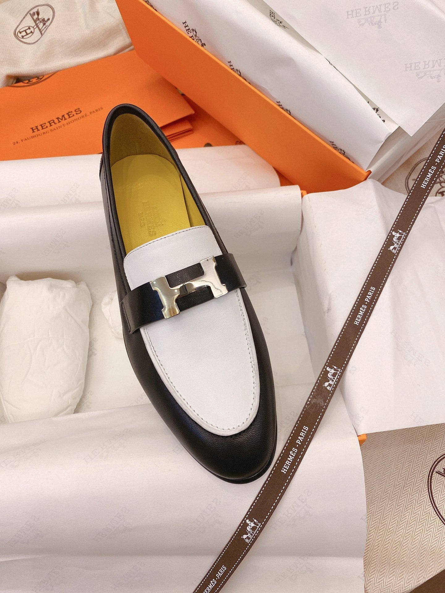 HM Paris Loafer Black White Goat Leather 348034