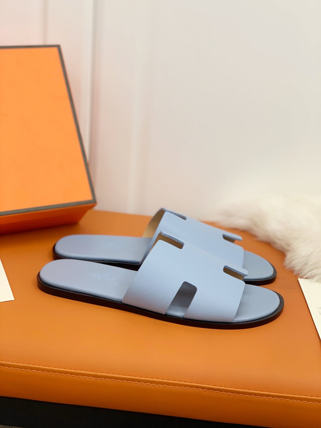 HM IZMIR SANDAL CLOUD BLUE CALFSKIN