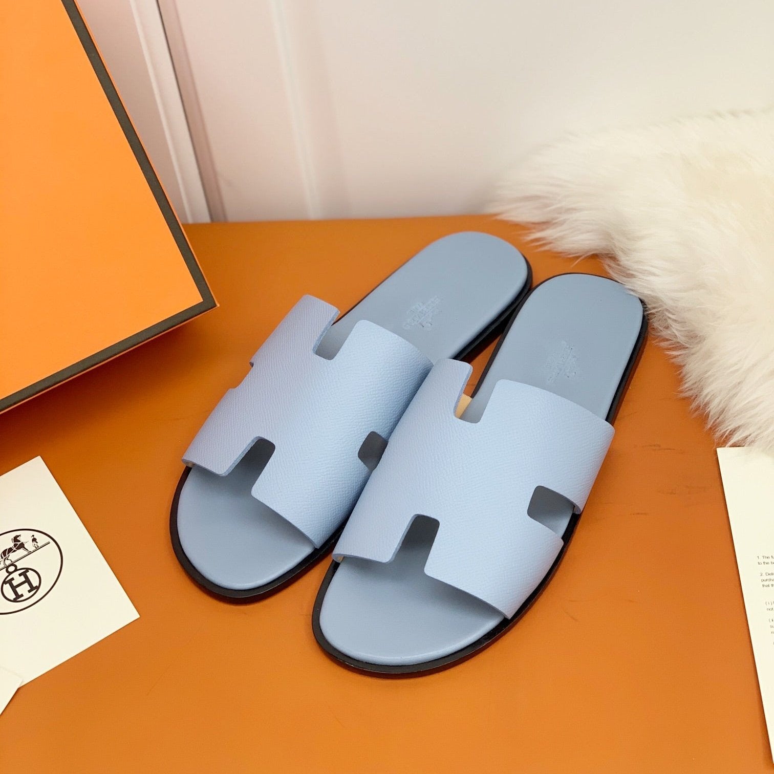 HM IZMIR SANDAL CLOUD BLUE CALFSKIN