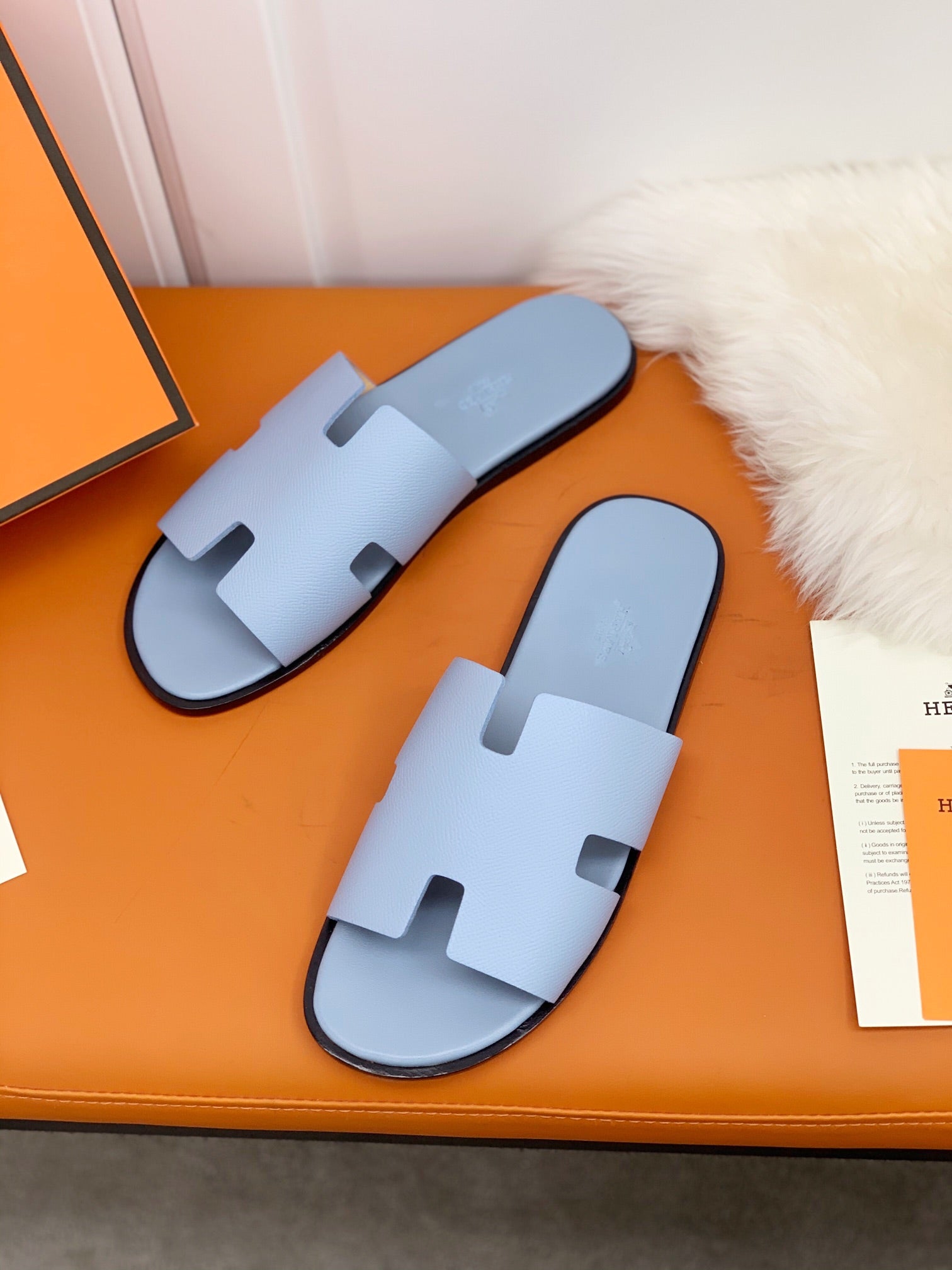 HM IZMIR SANDAL CLOUD BLUE CALFSKIN