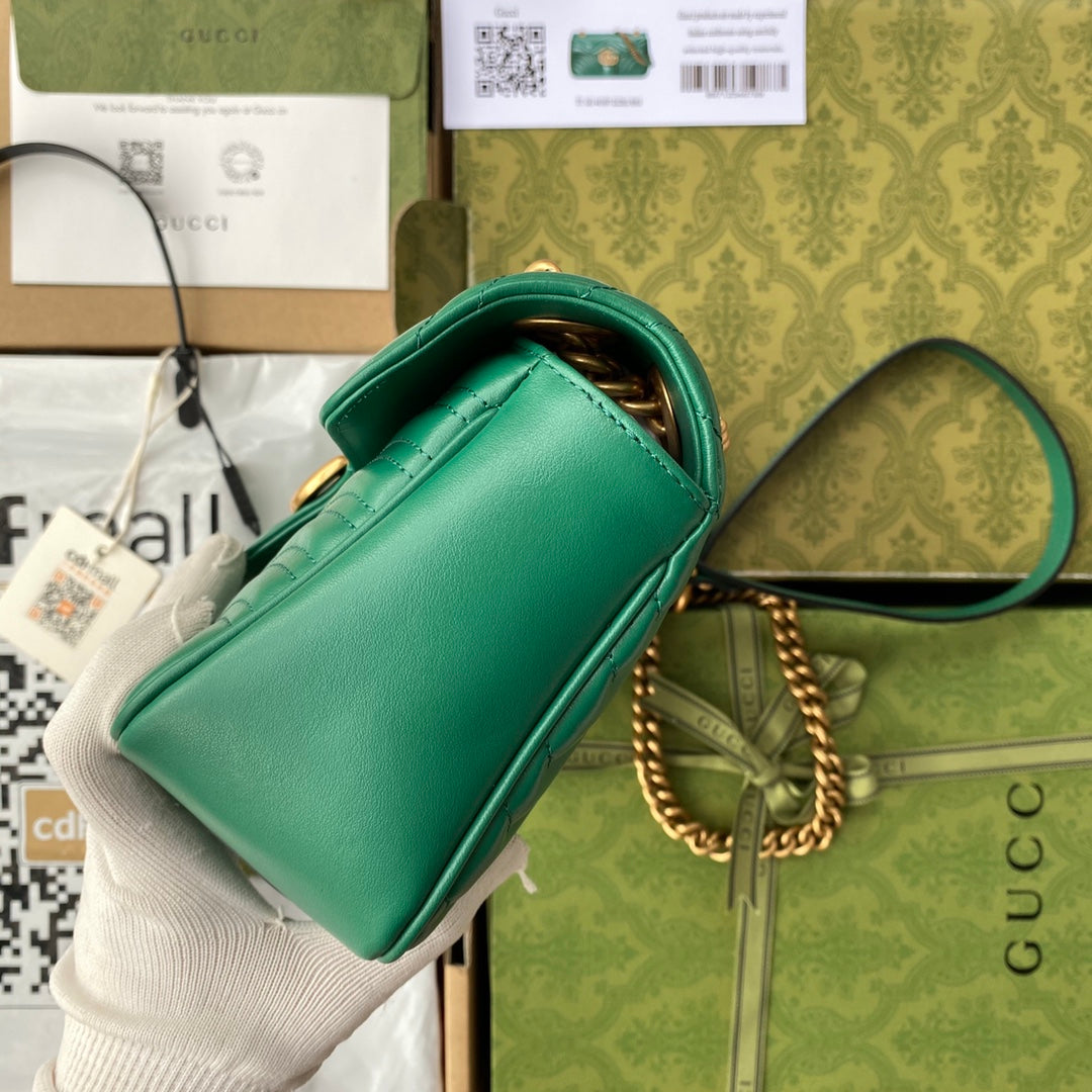 gg marmont 26cm green calfskin gold hardware