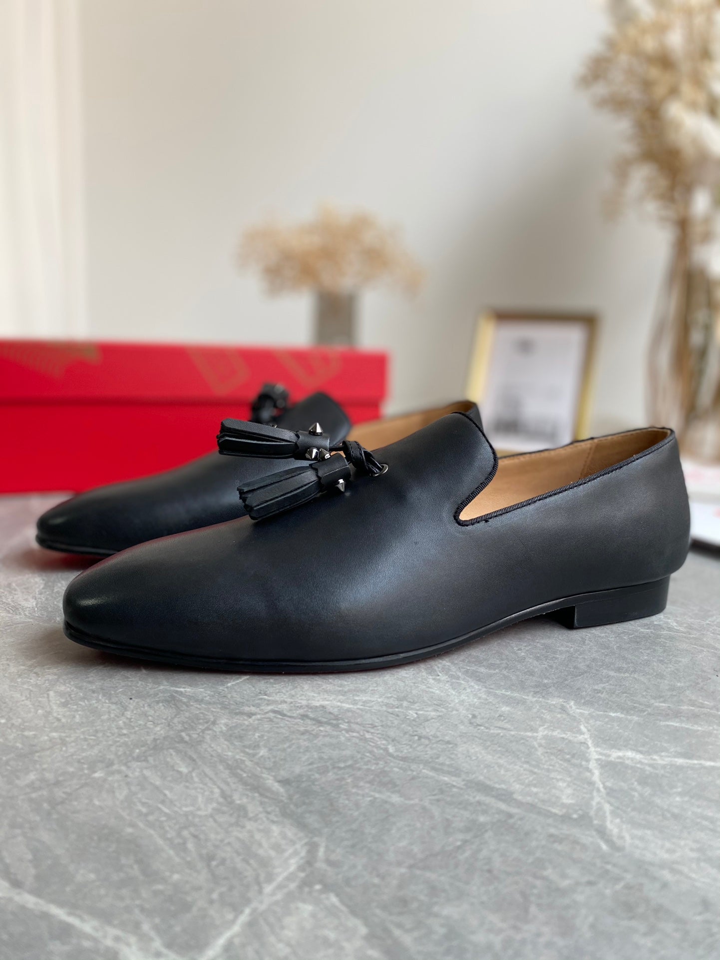 CL Dandelion Tassel Loafers Black Cowhide 242404