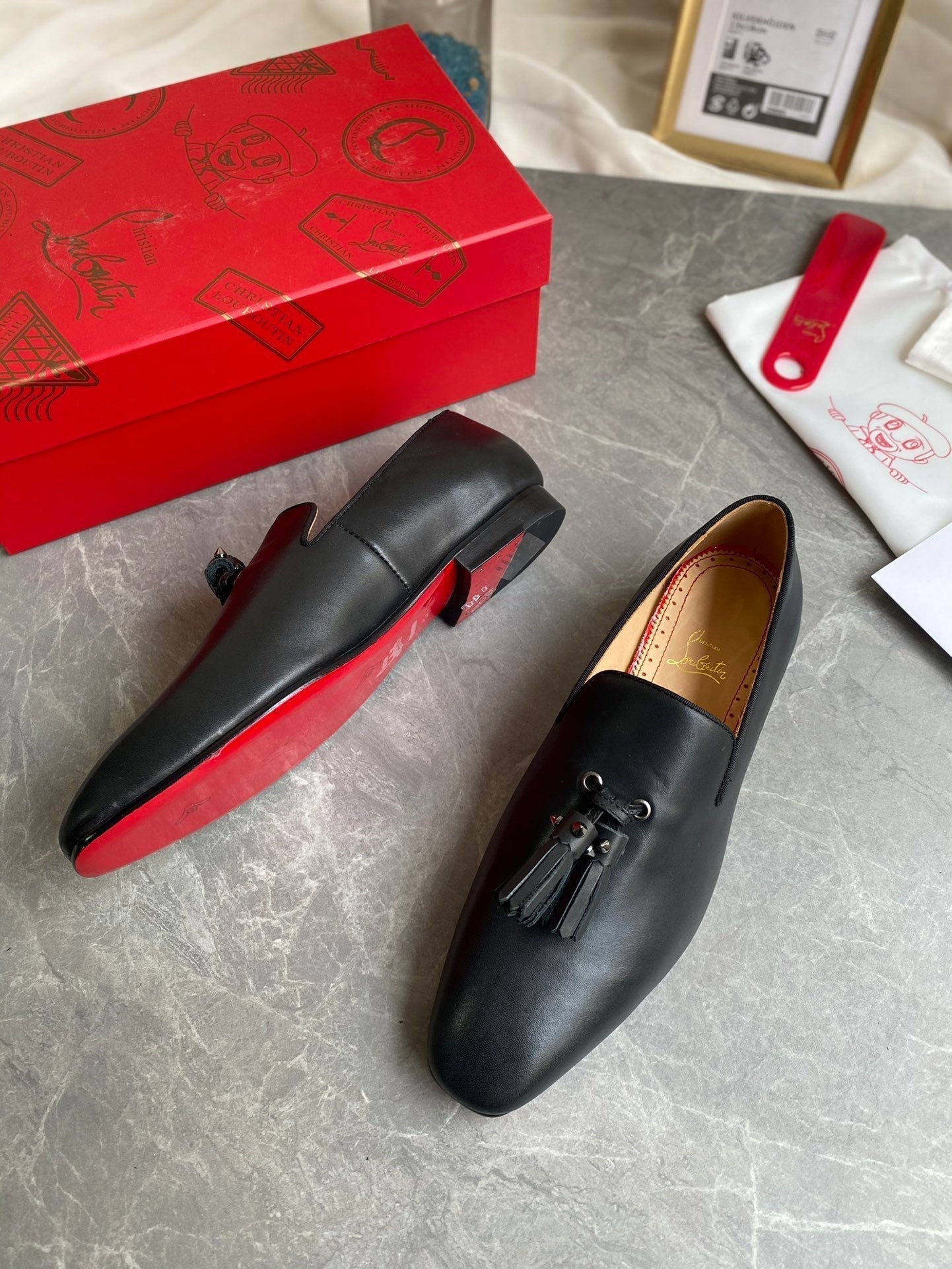 CL Dandelion Tassel Loafers Black Cowhide 242404