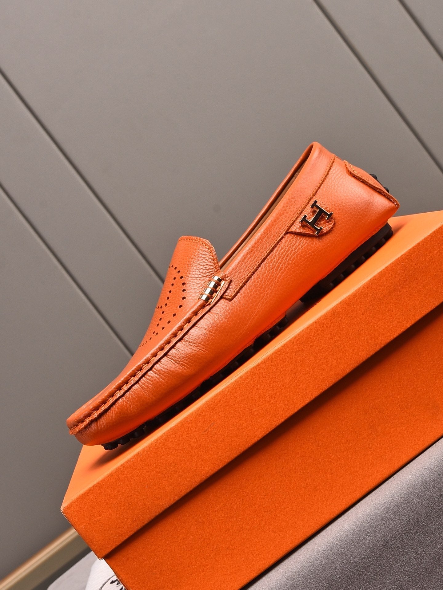 HM Men's Loafer Vibrant Orange Cowhide 509528