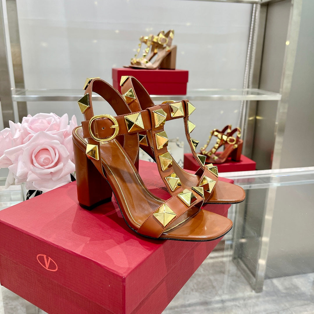 VT Rockstud Sandals Brown Gold Cowhide 369450