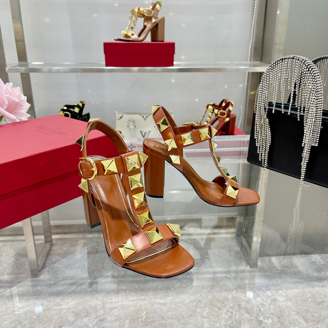 VT Rockstud Sandals Brown Gold Cowhide 369450