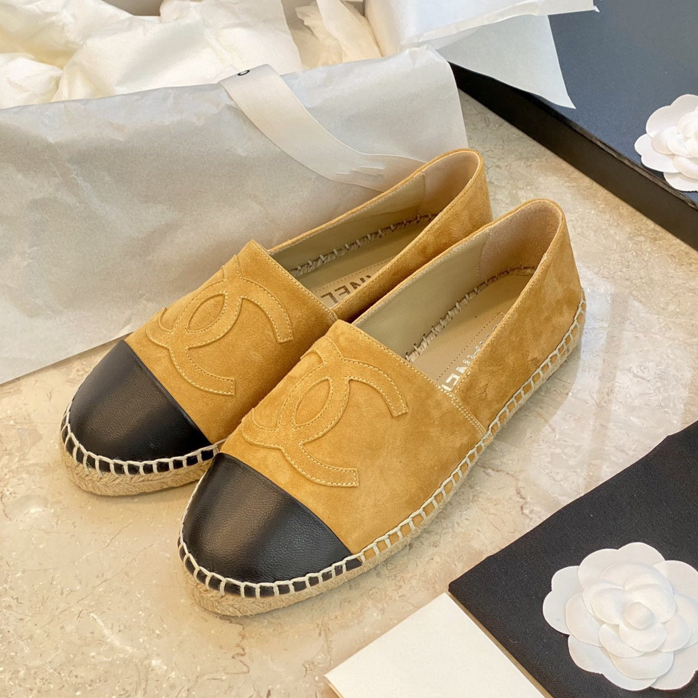espadrilles dark beige suede black lambskin