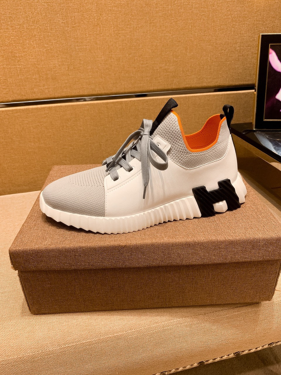 HM Men's Depart Slip-on Sneaker White Grey Knit Cowhide 263685