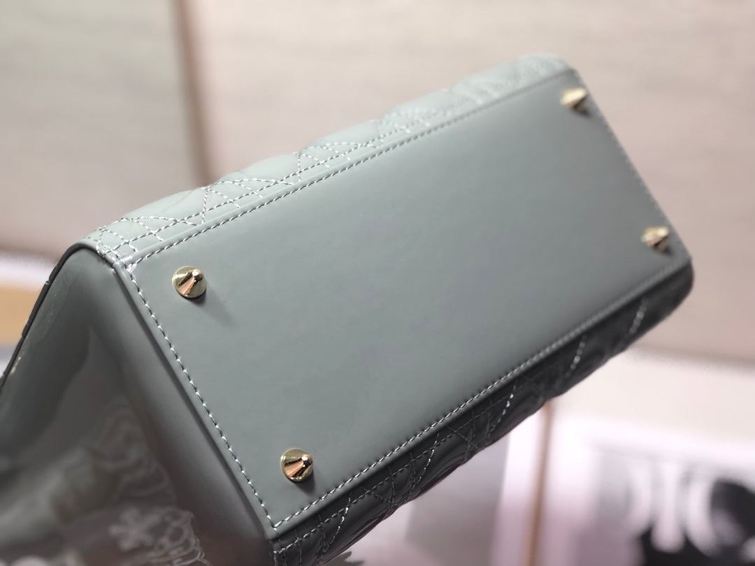 medium lady 24 grey patent calfskin