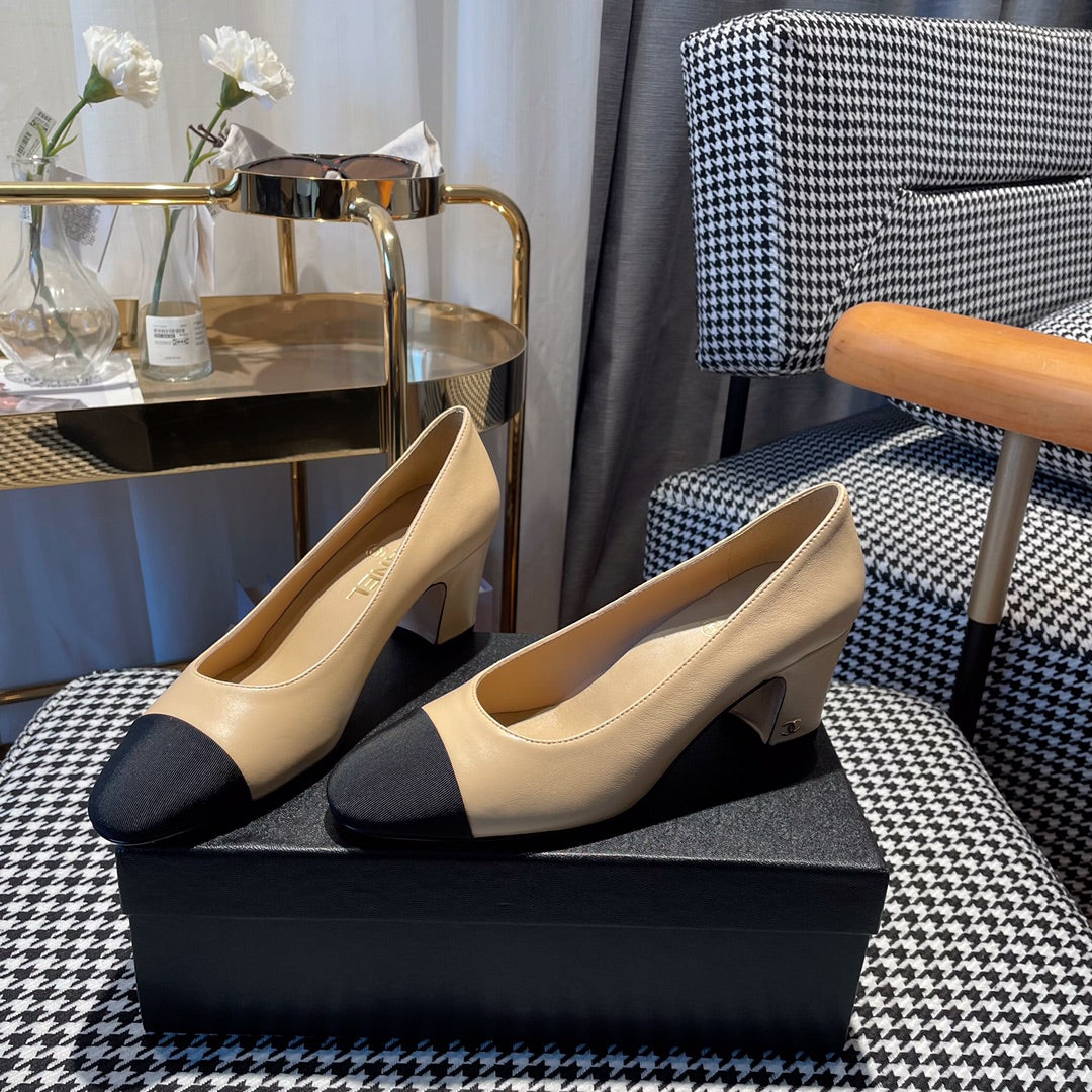 CC Pumps 65MM In Beige Lambskin 144346