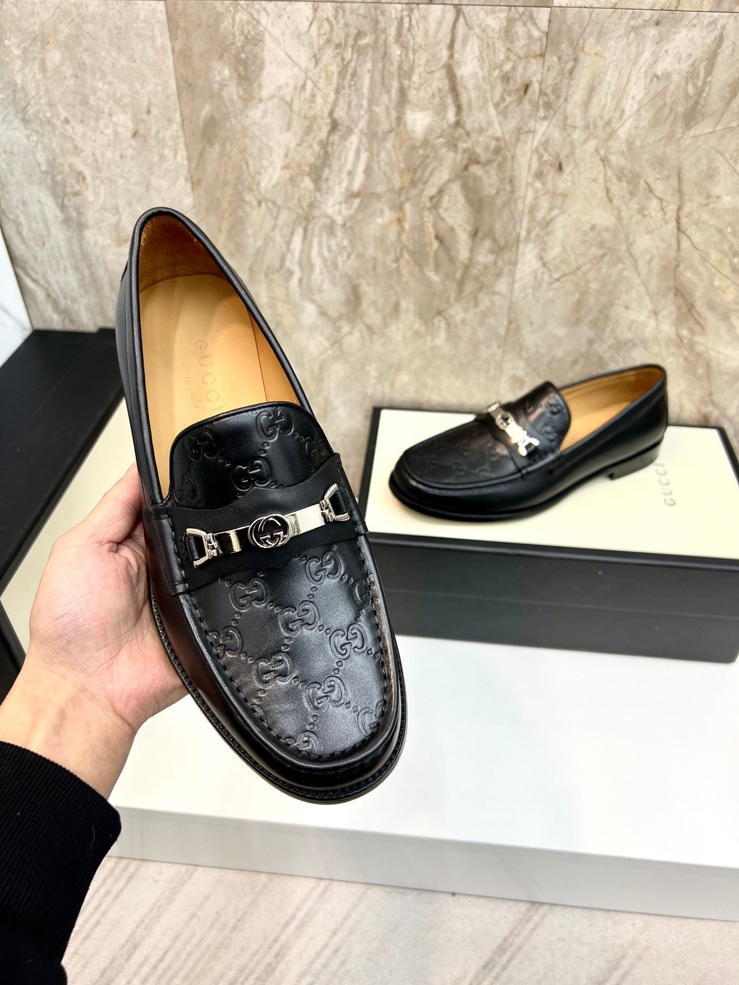 GG Men's Loafer Black Water-Dyed Cowhide 522520