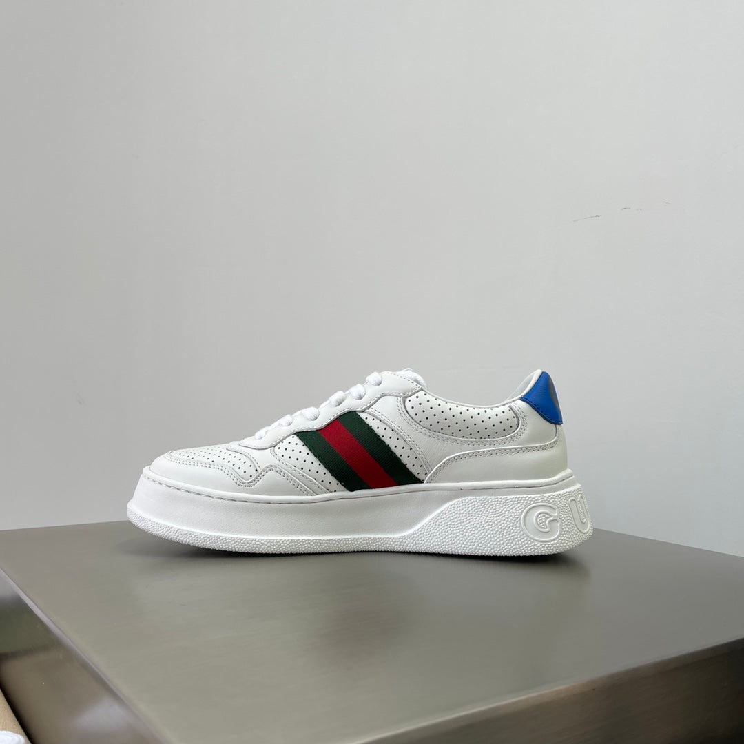 GG Men's ACE Sneaker White Calfskin 536967