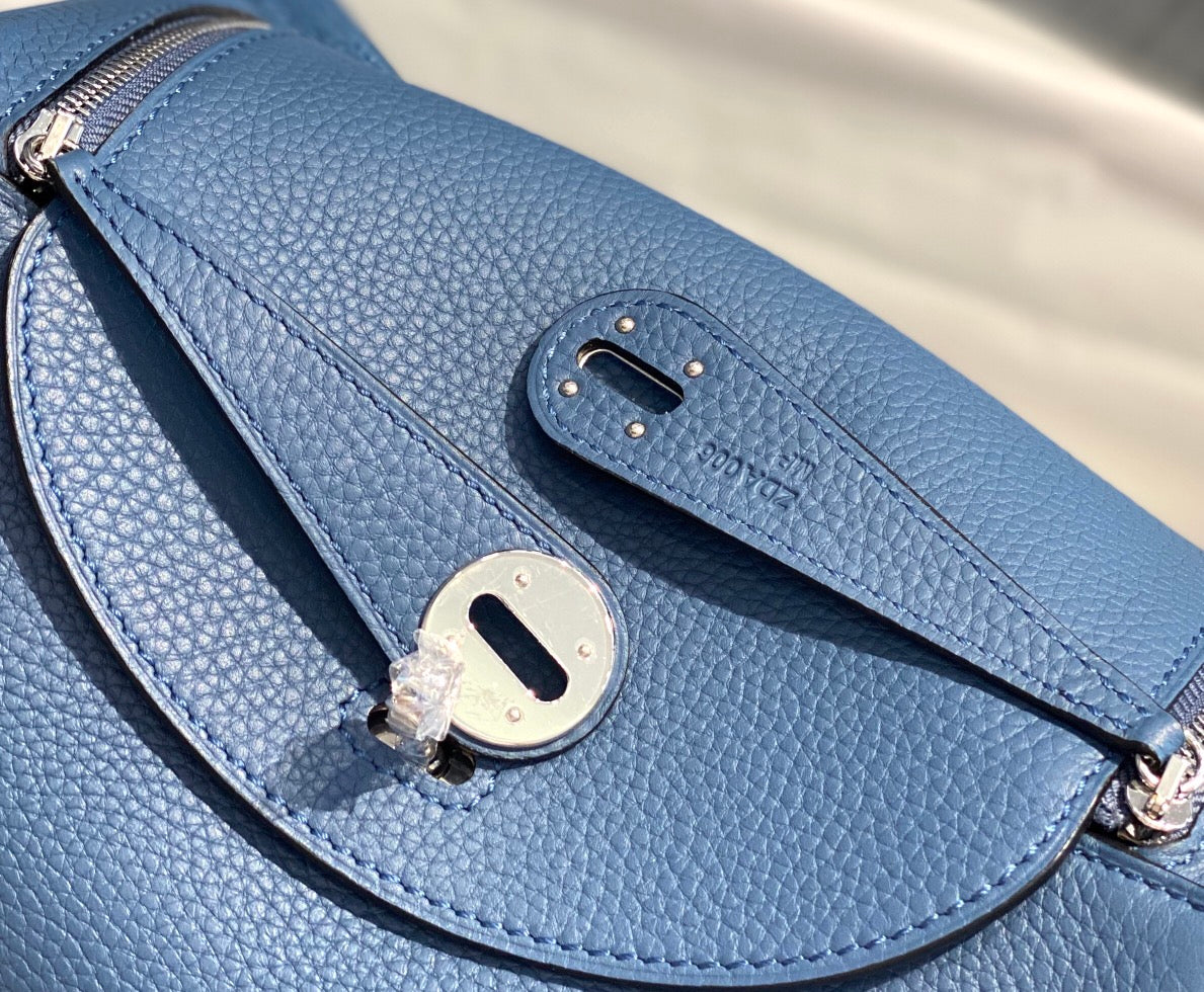 HM LINDY 30 BAG AZURE TAURILLON CLEMENCE LEATHER