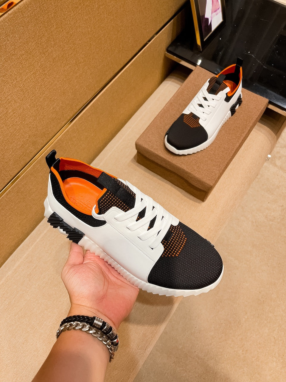 HM Men's Depart Slip-on Sneaker White Black Knit Cowhide 541299