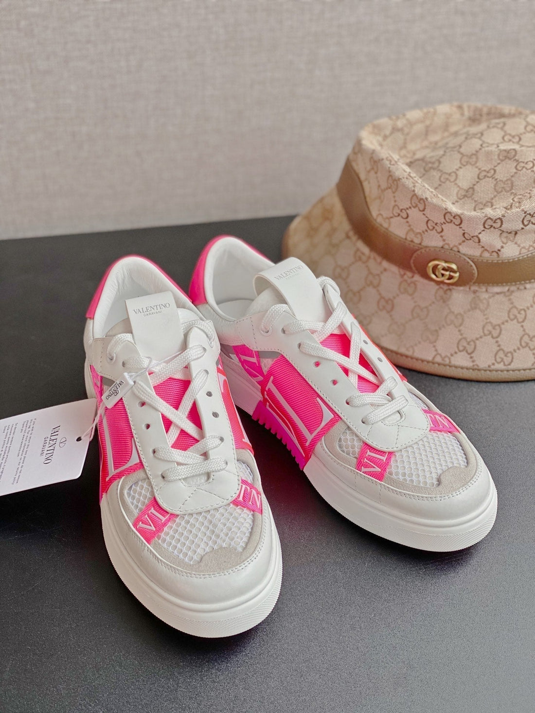 VT VL7N Sneaker White Pink Calfskin 349042