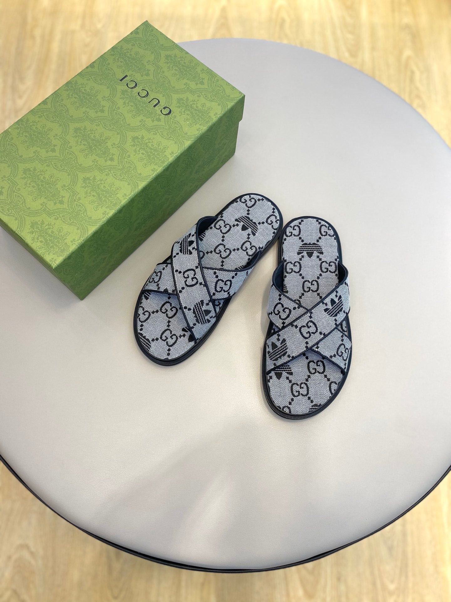 GG x Adidas Men's Sandals Slide Grey Canvas 558900