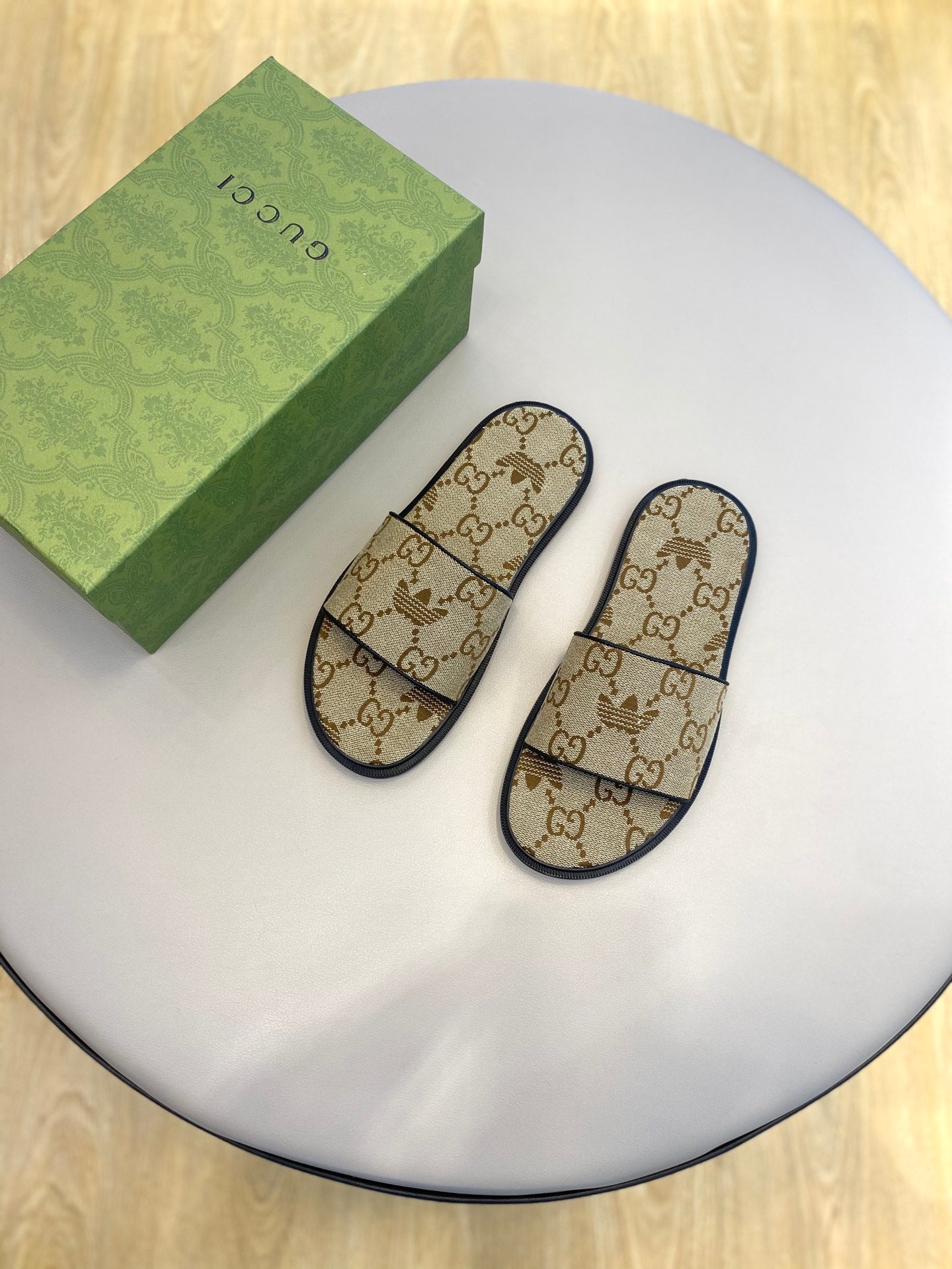 GG x Adidas Men's Sandals Slide Brown Canvas 558907