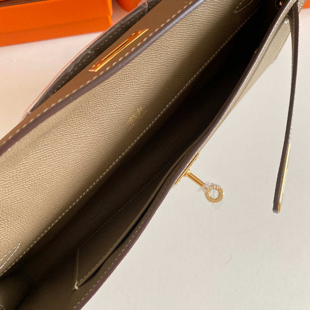 HM Kelly Cut 31 Etoupe  Epsom Leather Gold Hardware 229054