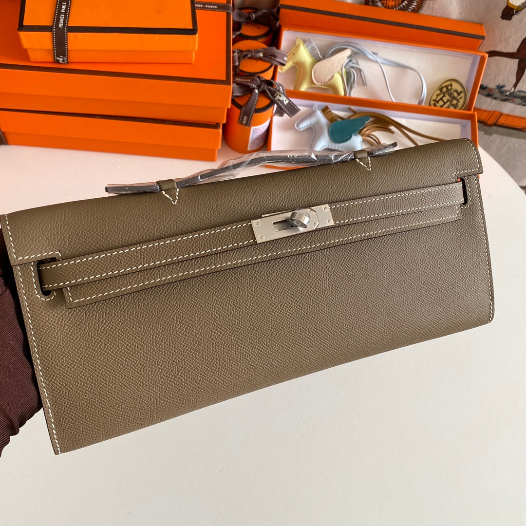HM Kelly Cut 31 Etoupe  Epsom Leather Silver Hardware 229055