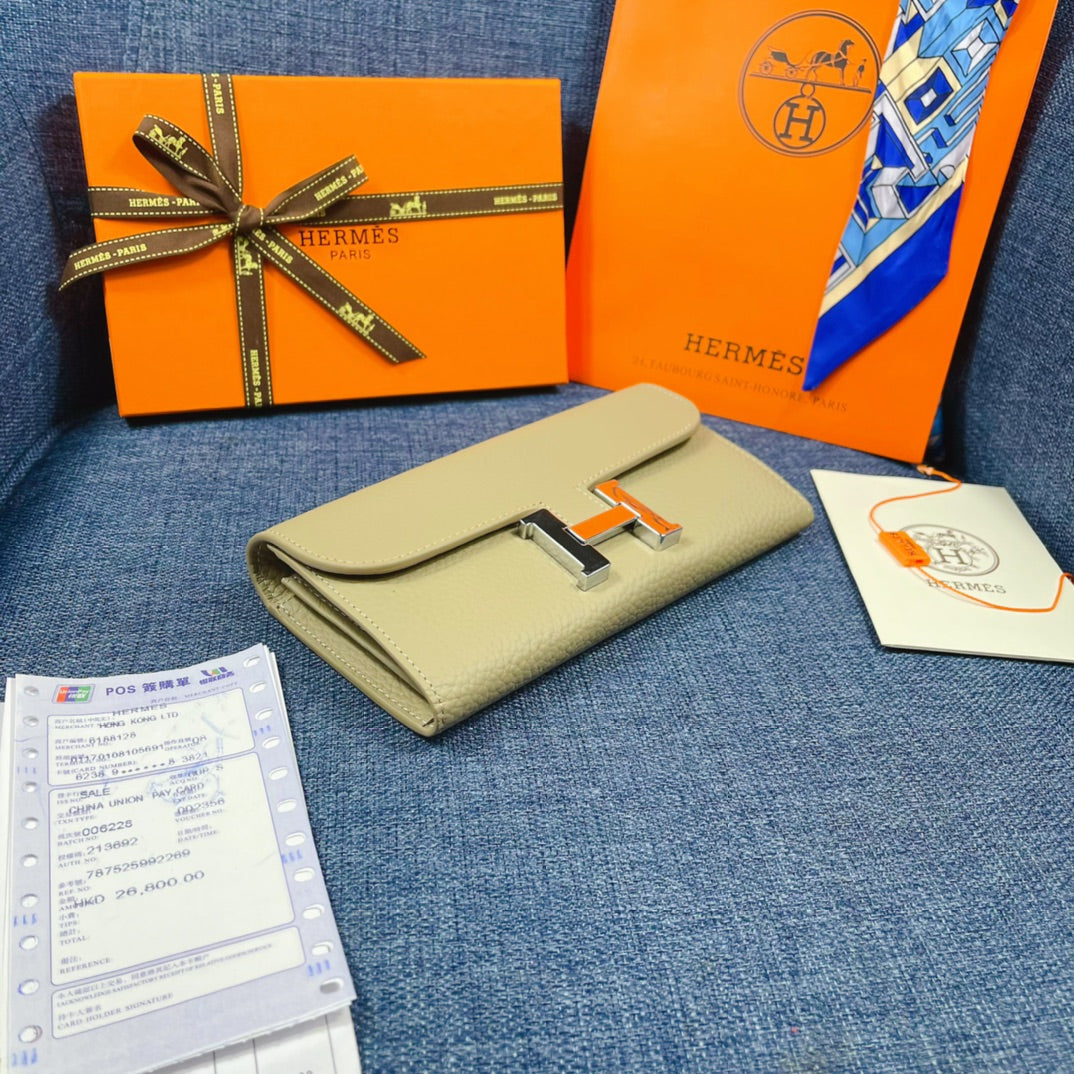 HM CLUTCH CONSTANCE 22 KHAKI CALFSKIN SILVER HARDWARE