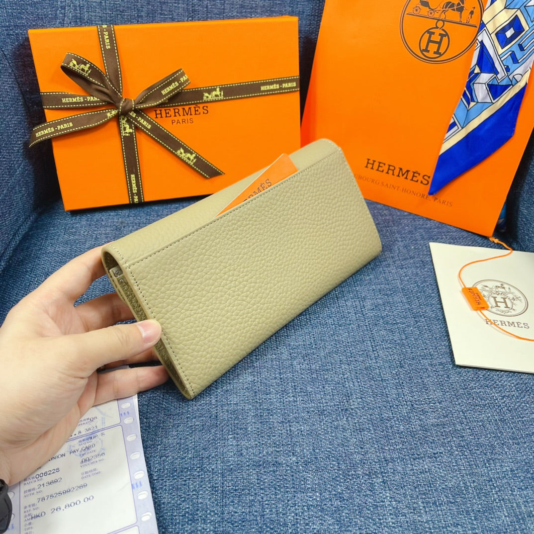 HM CLUTCH CONSTANCE 22 KHAKI CALFSKIN SILVER HARDWARE