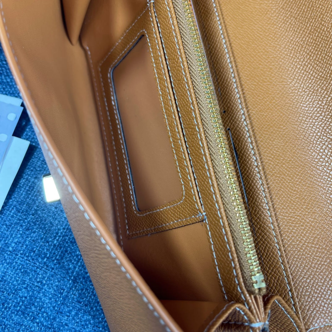 HM CLUTCH CONSTANCE 22 BRONZE CALFSKIN GOLD HARDWARE