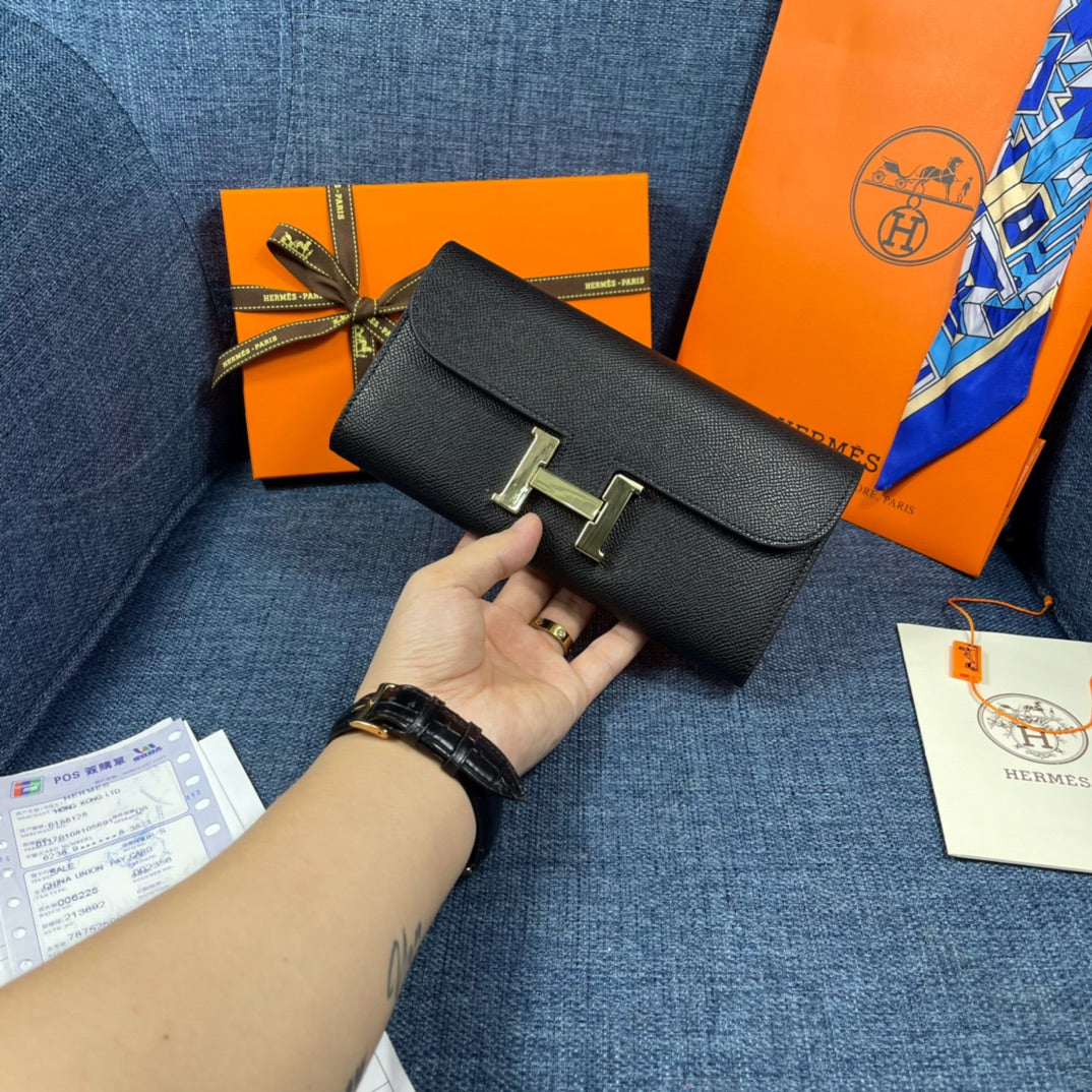 HM CLUTCH CONSTANCE 22 BLACK CALFSKIN GOLD HARDWARE