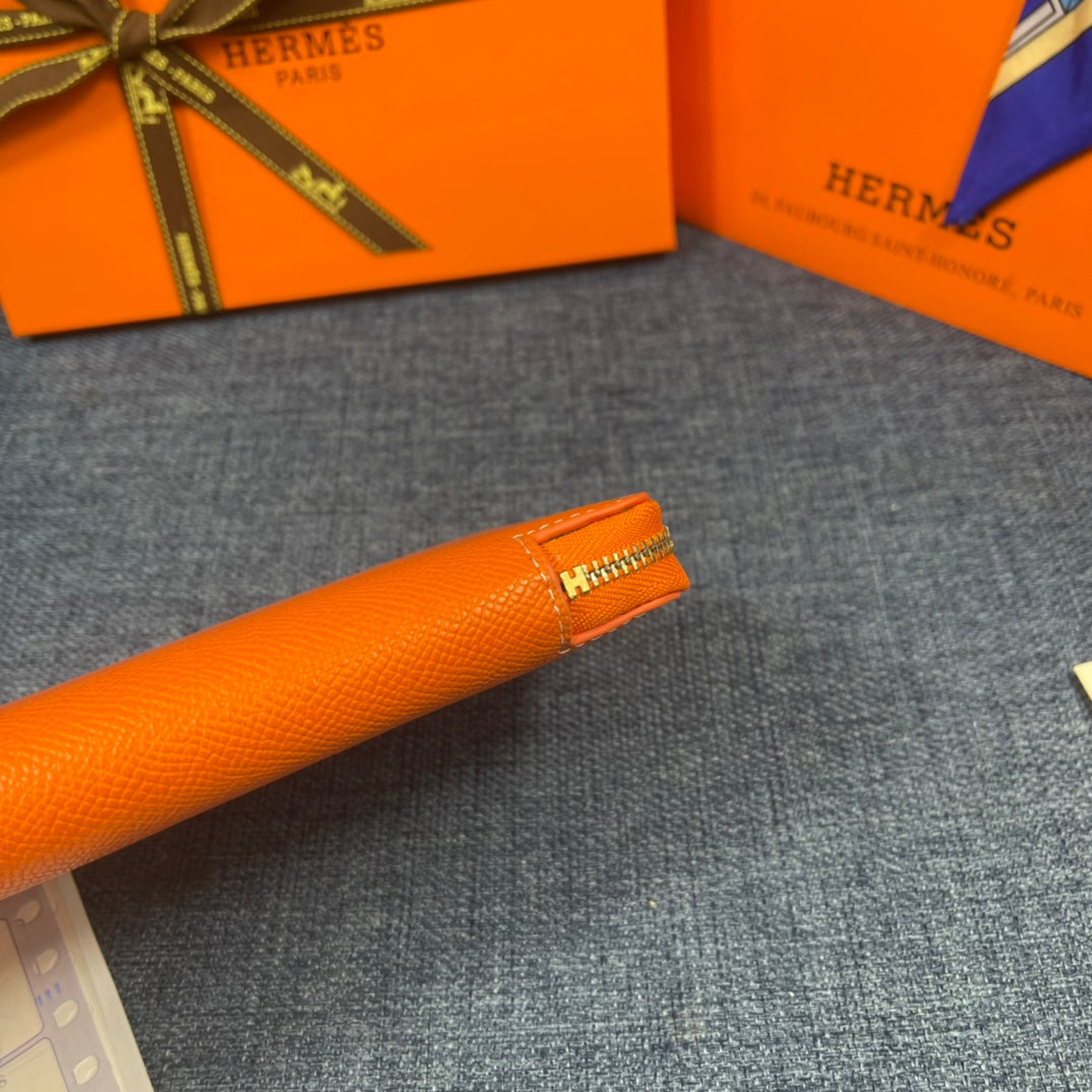 HM SILK'IN HOLED WALLET 19 ORANGE CALFSKIN