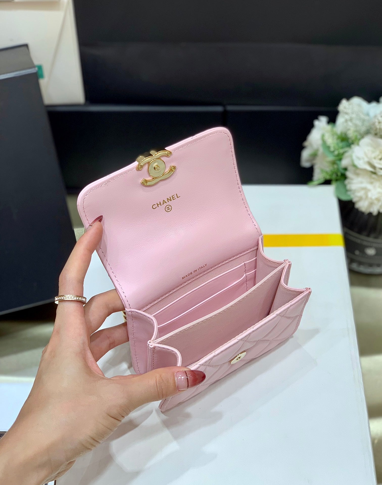 CC Handle Small Shoulder Bag Pink Sheepskin