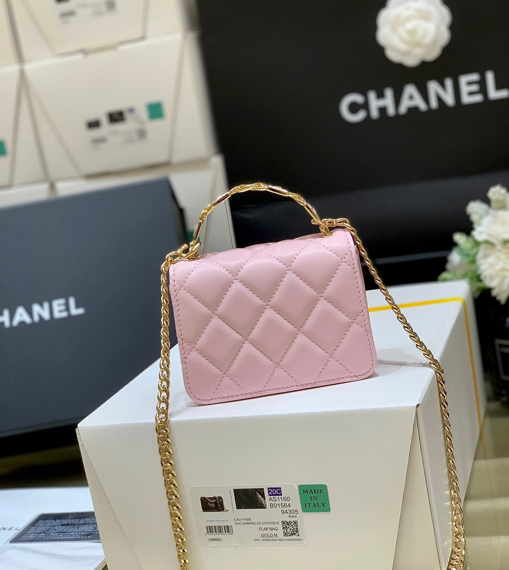 CC Handle Small Shoulder Bag Pink Sheepskin