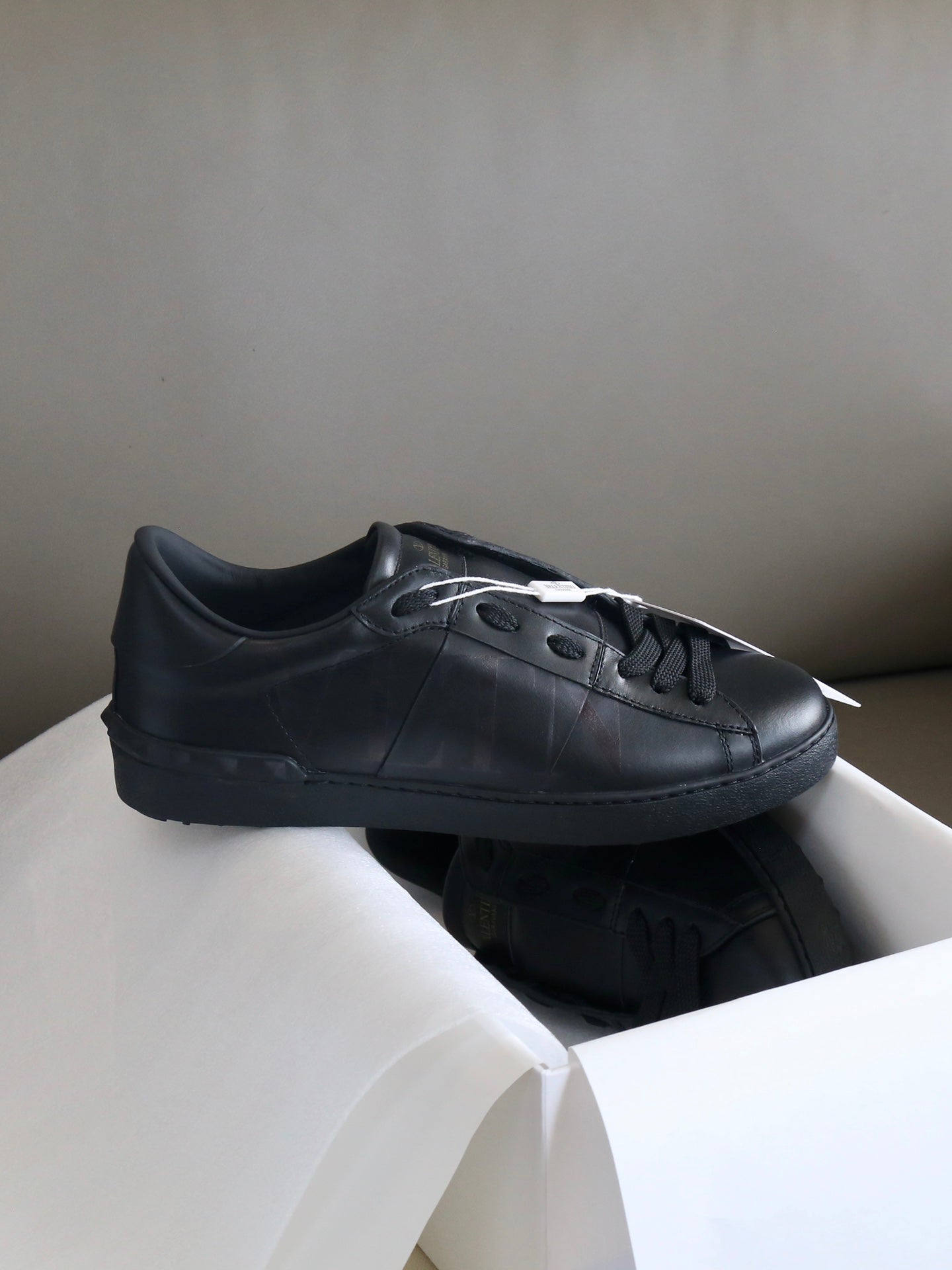 VT Open Sneaker Full Black Calfskin