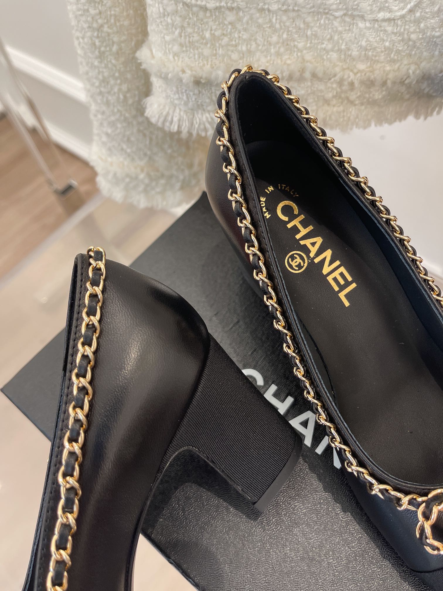 CC Pump 65 Black Calfskin Grosgrain Leather Strap