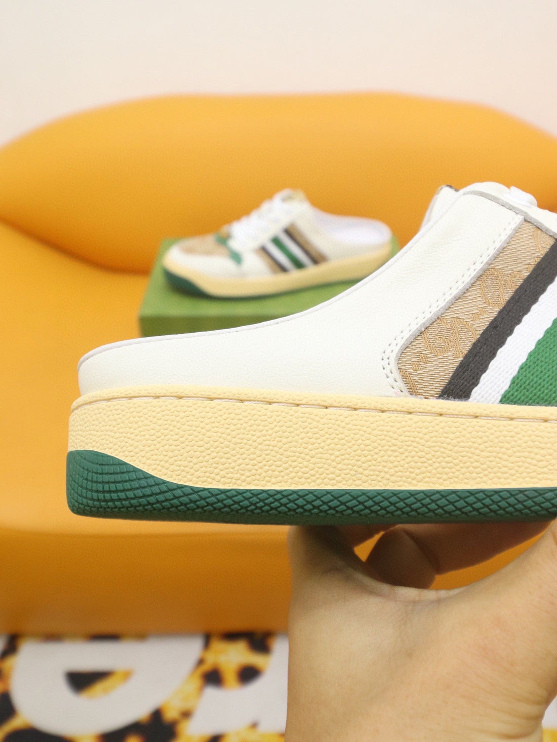 GG Men's Screener Mule White Brown Sheepskin 522951