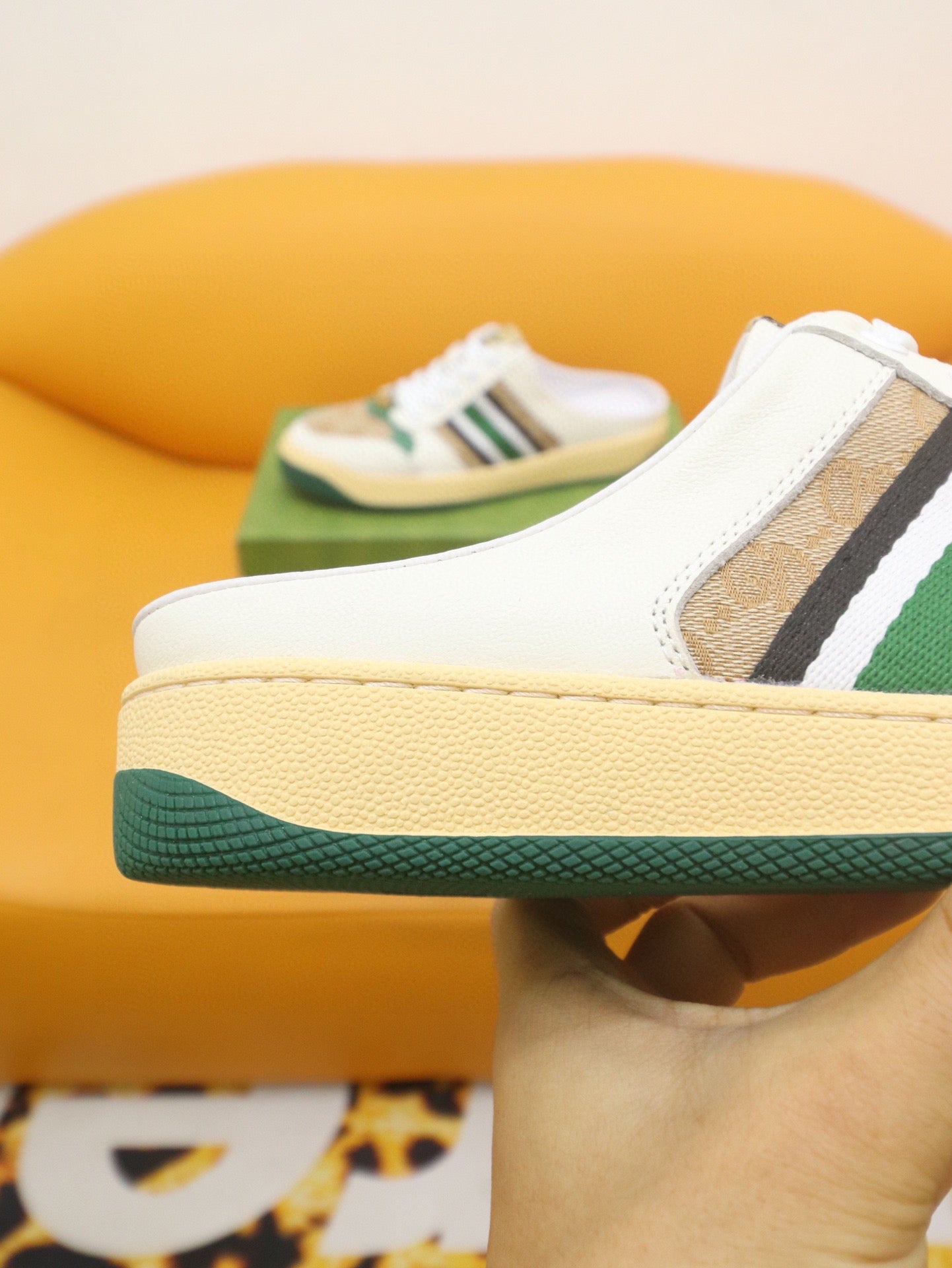 GG Men's Screener Mule White Brown Sheepskin 522951