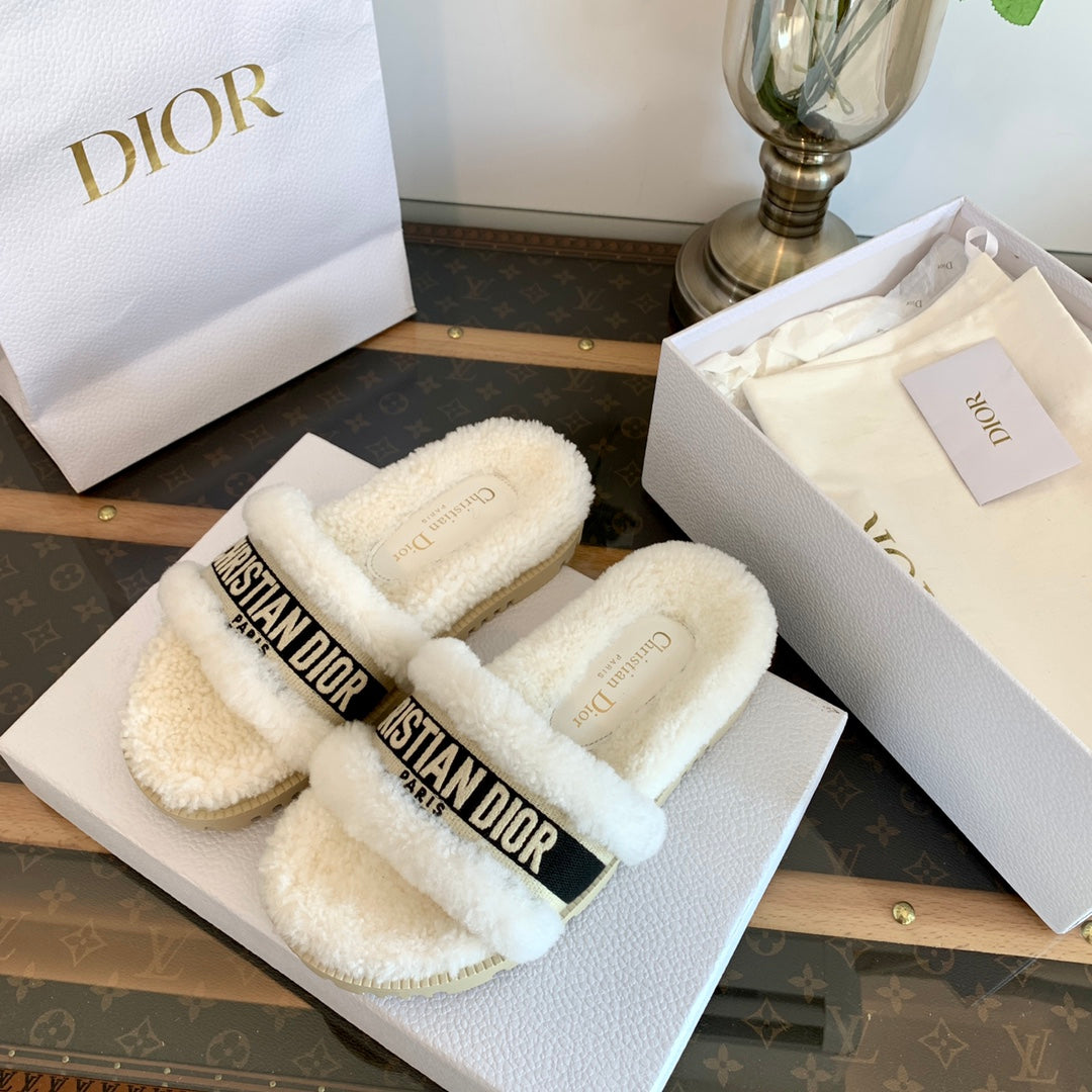 CD Dway Slide Black White Wool Fleece Lining And Canvas Fabric