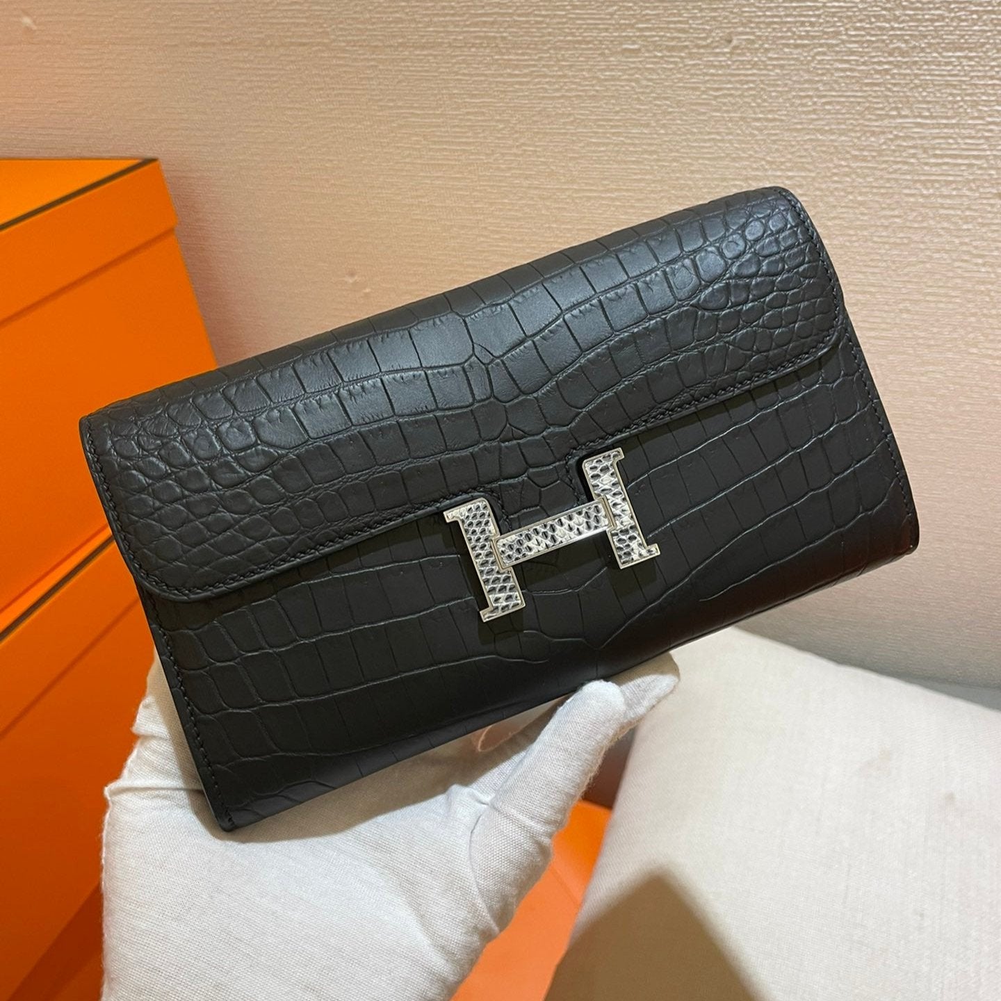 HM CLUTCH CONSTANCE 20.5 BLACK CROCODILE SKIN