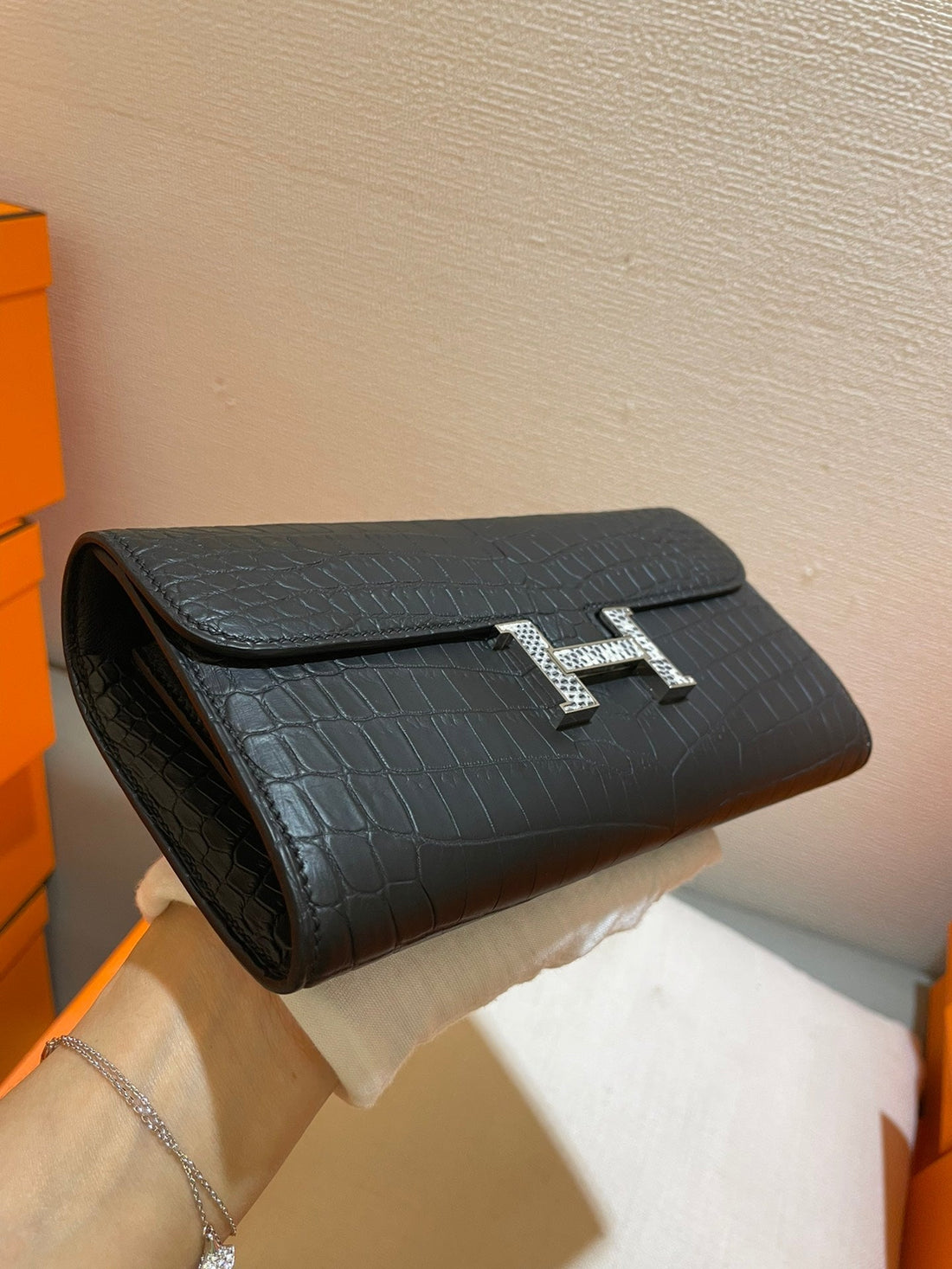 HM CLUTCH CONSTANCE 20.5 BLACK CROCODILE SKIN
