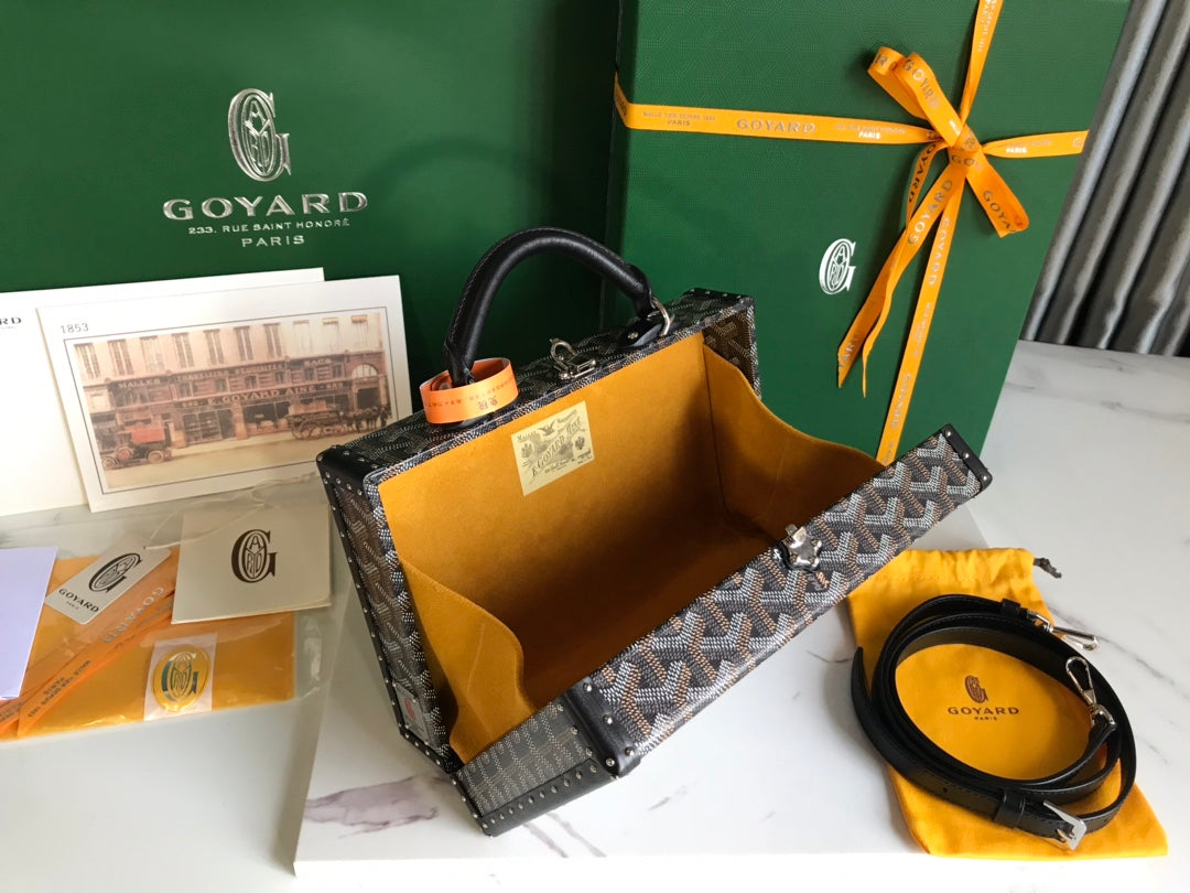 GRAND HÃ”TEL TRUNK BAG 24 IN BLACK GOYARDINE CANVAS AND CALFSKIN