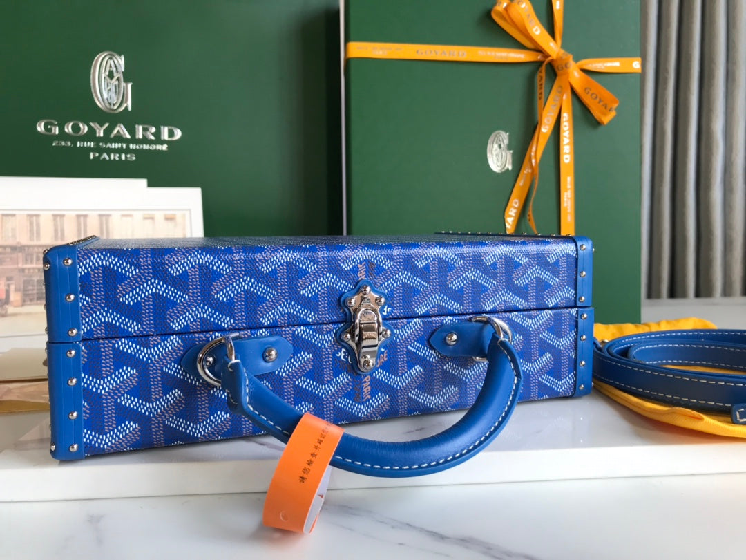GRAND HÃ”TEL TRUNK BAG 24 IN BLUE GOYARDINE CANVAS AND CALFSKIN