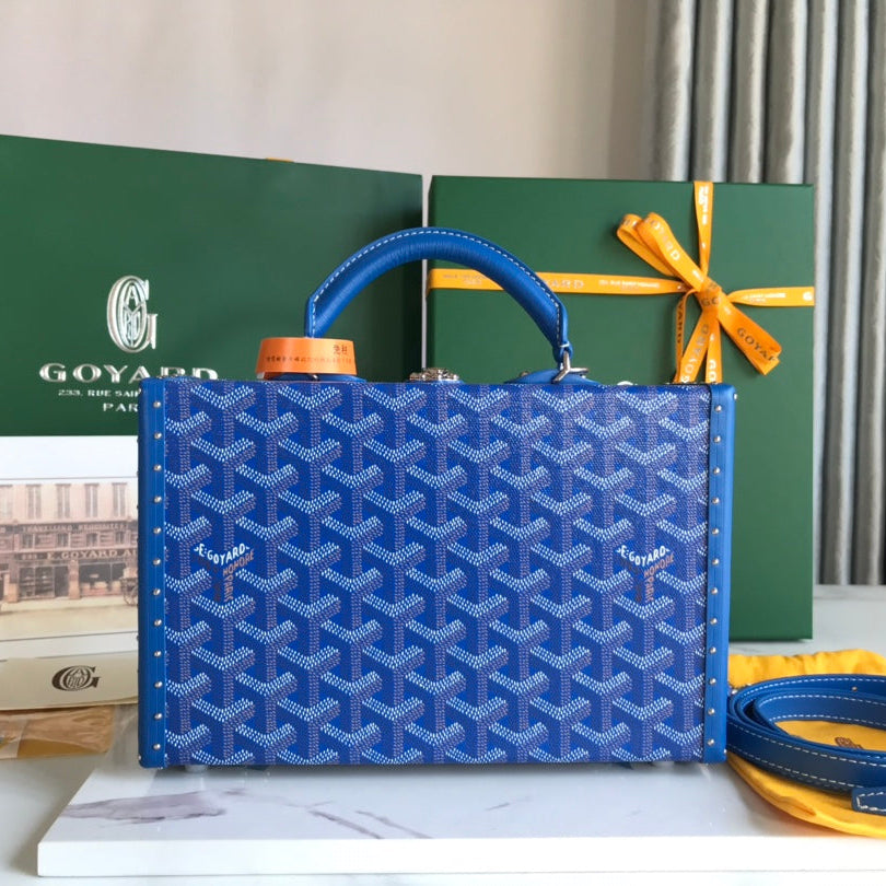 GRAND HÃ”TEL TRUNK BAG 24 IN BLUE GOYARDINE CANVAS AND CALFSKIN